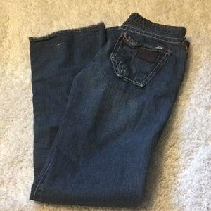 Vintage Stitch’s Distressed Baggy Jeans